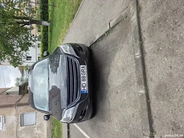 Negru Utilizat 2009 VW Tiguan SUV | 6.000 EUR (Preț bun) - Imagine 1/4