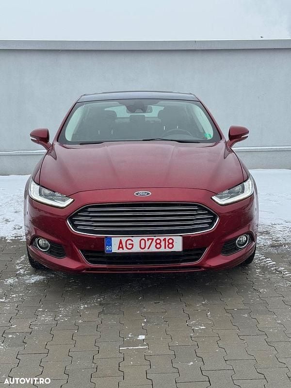 Culoarerosu Second-hand 2015 Ford Mondeo Titanium Berlinǎ | 7.999 EUR (Preț OK) - Imagine 1/4