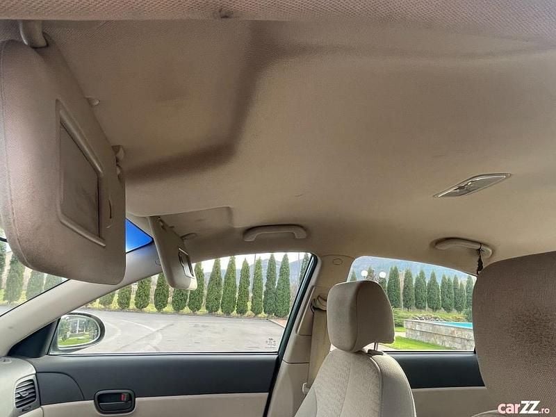 Second-hand Hyundai Accent 95 CP (69 kW) 2007 Verde Berlinǎ