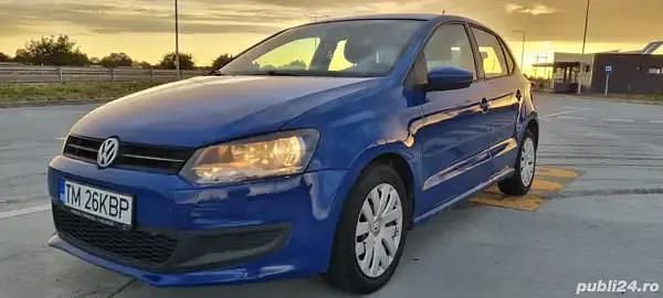 Albastru Utilizat 2011 VW Polo Hatchback | 3.900 EUR (Preț OK) - Imagine 1/4