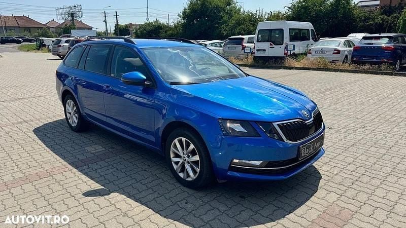 Culoarealbastru Utilizat 2017 Skoda Octavia Style Break | 11.800 EUR (Preț bun) - Imagine 1/4
