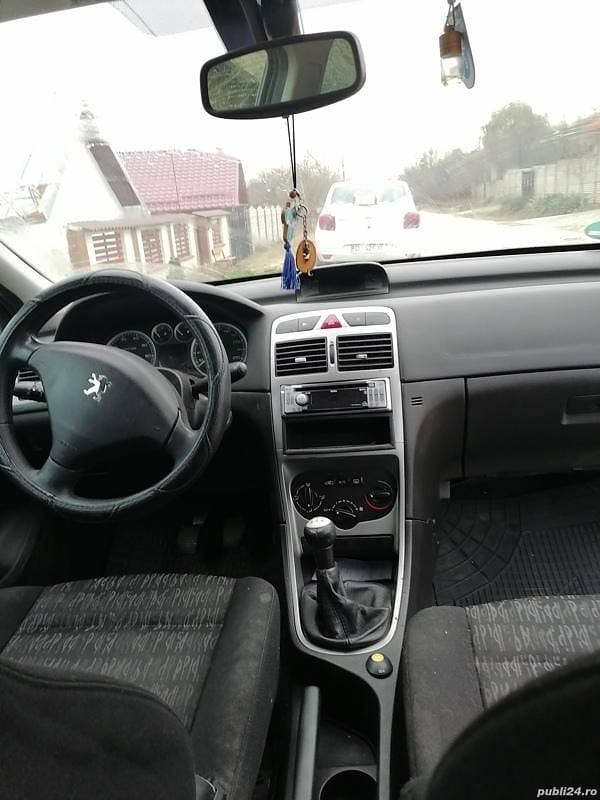 Second-hand Peugeot 307 80 CP (58 kW) 2003 Argintiu Berlinǎ