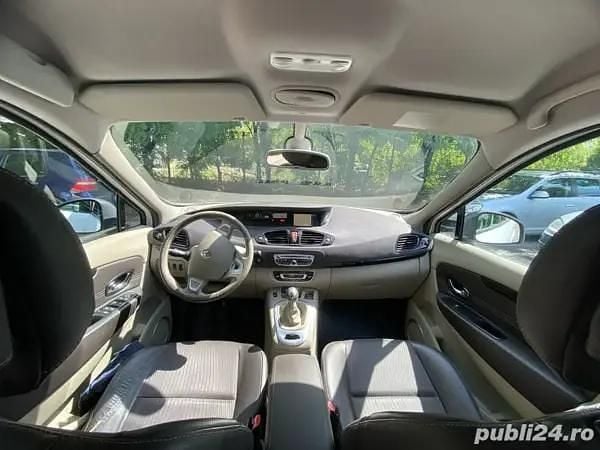 Utilizat 2011 Renault Scénic III Monovolum | 2.850 EUR (Preț bun) - Imagine 1/4