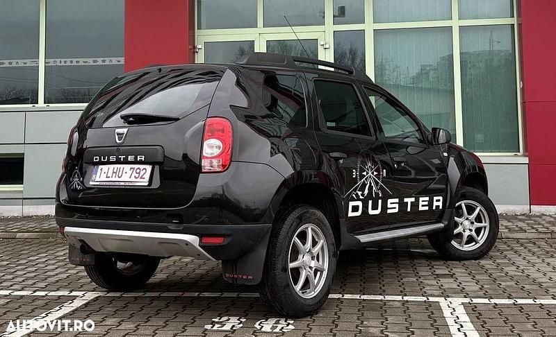 Second-hand Dacia Duster 105 CP (77 kW) 2013 Culoarenegru SUV