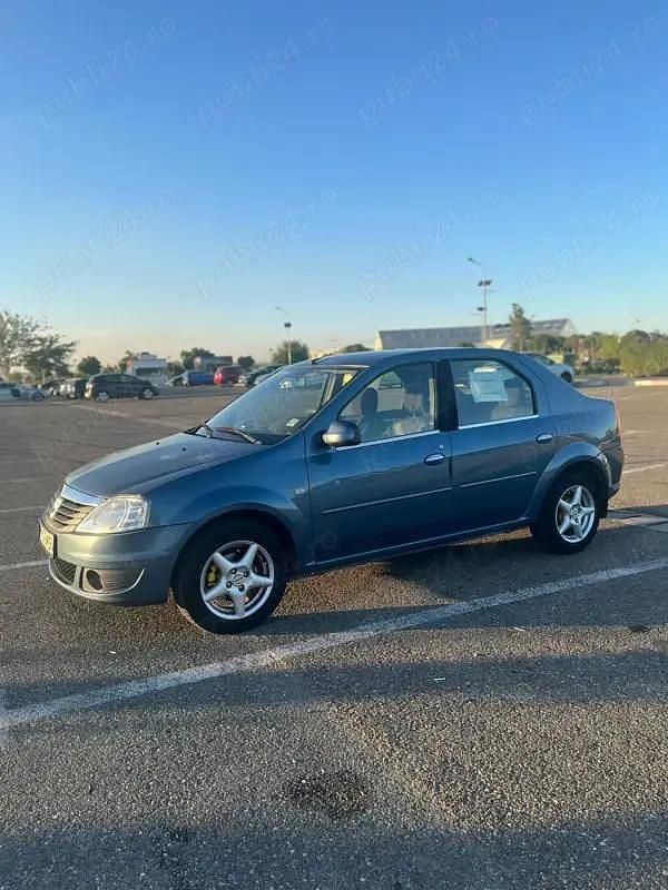 Utilizat 2009 Dacia Logan Berlinǎ | 2.550 EUR - Imagine 1/4