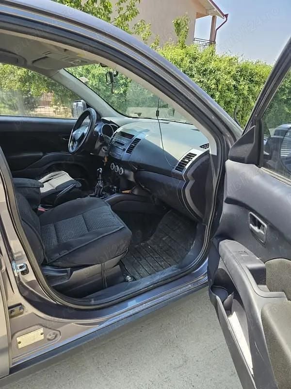 Utilizat 2008 Mitsubishi Outlander SUV | 6.200 EUR - Imagine 1/4