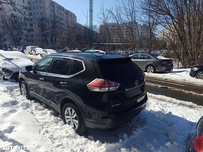 Second-hand Nissan X-Trail Visia 130 CP (95 kW) 2016 Culoarenegru SUV