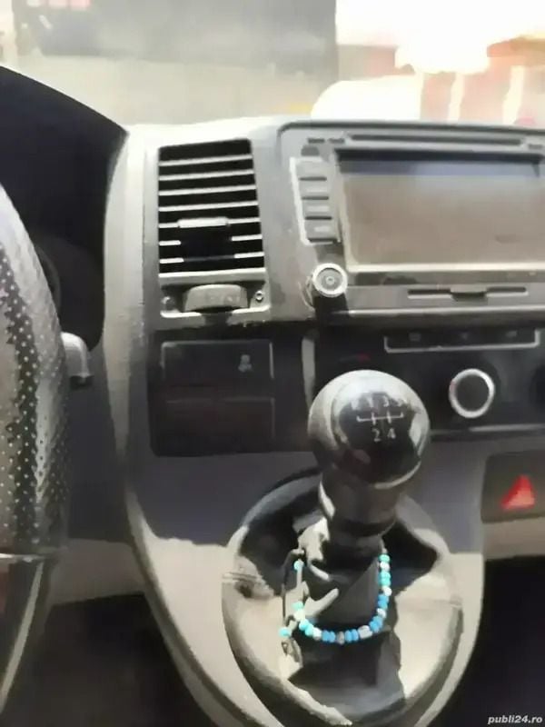 Alb Utilizat 2011 VW T5 Van | 8.500 EUR (Preț OK) - Imagine 1/4