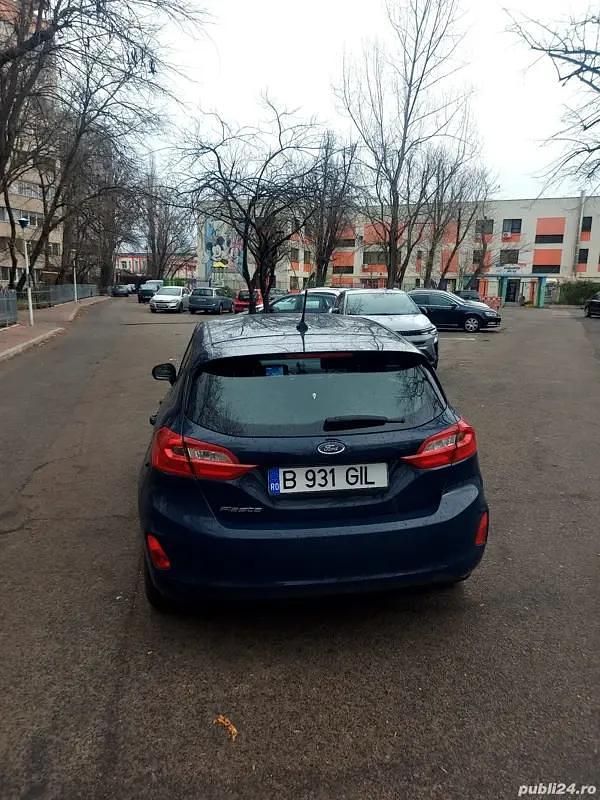 Second-hand Ford Fiesta Trend 100 CP (73 kW) 2017 Albastru Hatchback