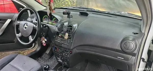 Second-hand Chevrolet Aveo 74 CP (54 kW) 2011 Alb Berlinǎ