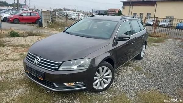 Maro Utilizat 2013 VW Passat Edition Break | 5.000 EUR (Preț bun) - Imagine 1/4