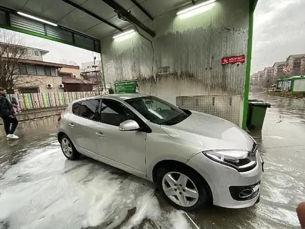 Second-hand 2015 Renault Mégane III Hatchback | 4.450 EUR (Preț bun) - Imagine 1/4