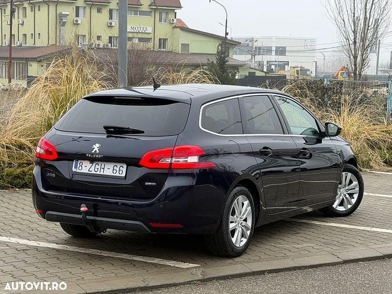 Second-hand Peugeot 308 Business-Line 120 CP (88 kW) 2015 Culoarealbastru Break