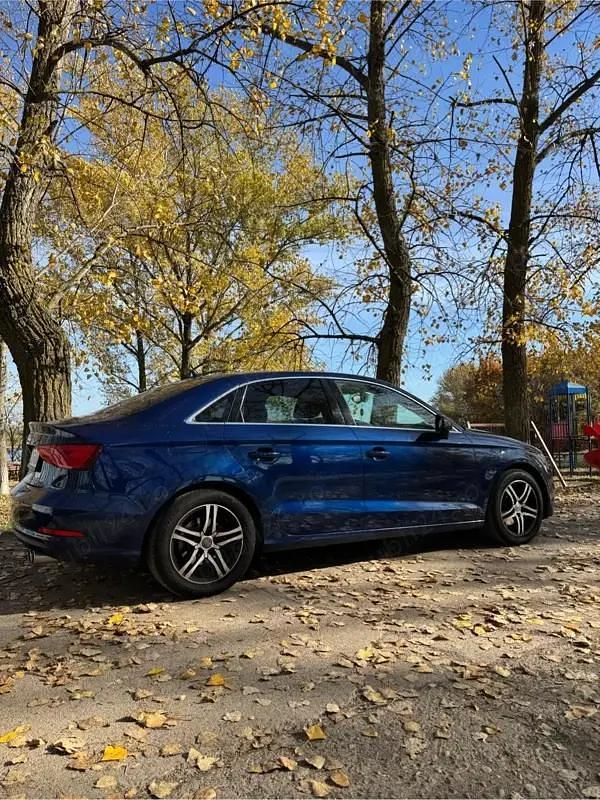 Second-hand Audi A3 150 CP (110 kW) 2014 Albastru Berlinǎ