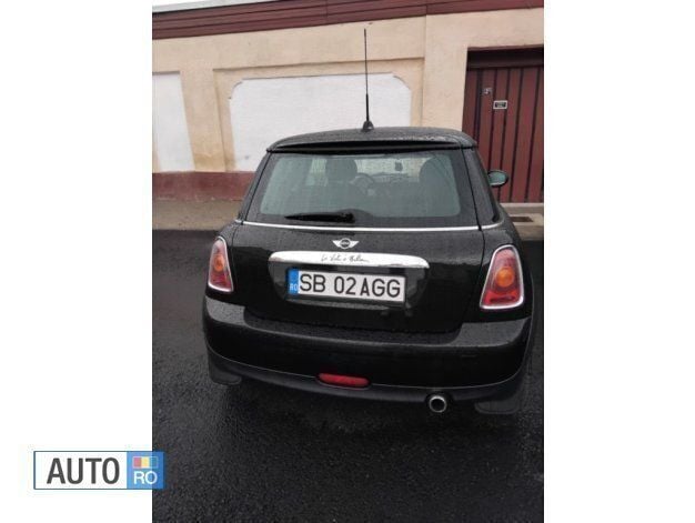 Negru Utilizat 2009 Mini Cooper Hatchback | 7.000 EUR - Imagine 1/4
