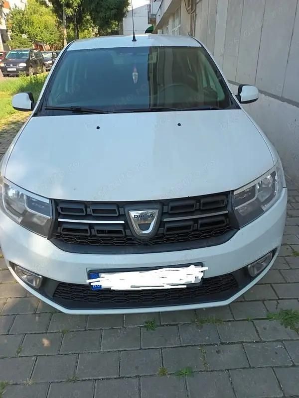 Second-hand Dacia Logan Lauréate 75 CP (55 kW) 2016 Alb Berlinǎ