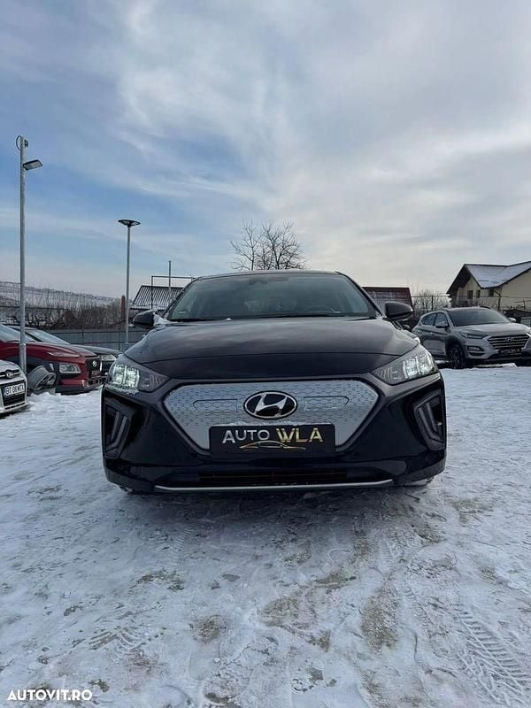 Second-hand Hyundai Ioniq Premium 100 kW (136 CP) 2021 Culoarenegru Hatchback