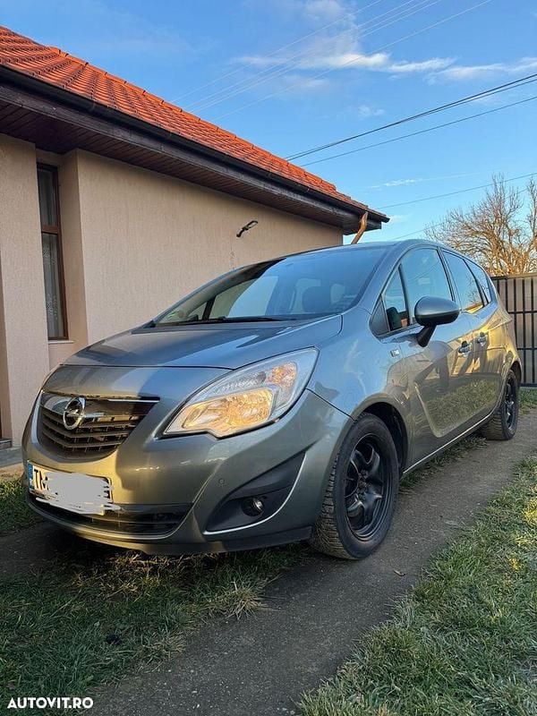 Culoaregri Utilizat 2011 Opel Meriva Monovolum | 2.900 EUR (Preț OK) - Imagine 1/4