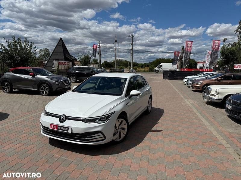 Alb Utilizat 2020 VW Golf VII Style Hatchback | 18.997 EUR (Scump) - Imagine 1/4