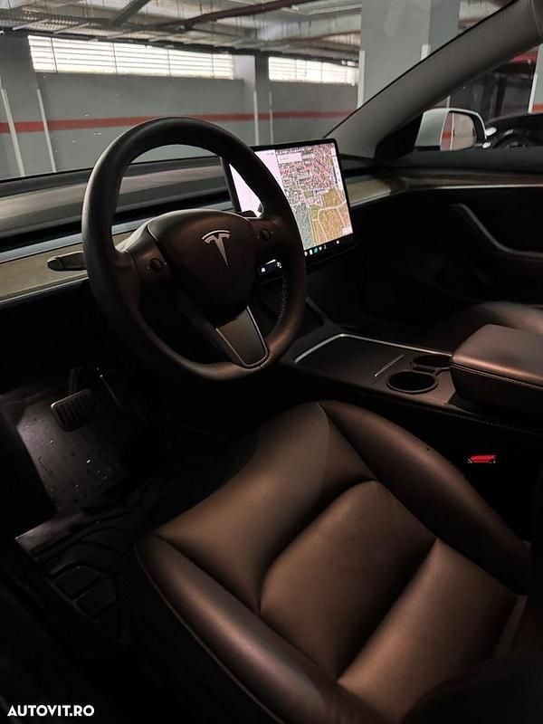 Second-hand Tesla Model 3 324 kW (441 CP) 2021 Culoarealb Berlinǎ