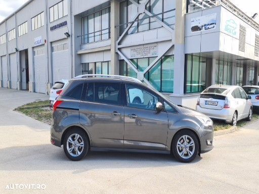 Gri Utilizat 2017 Ford Grand C-Max Trend Monovolum | 13.500 EUR - Imagine 1/4