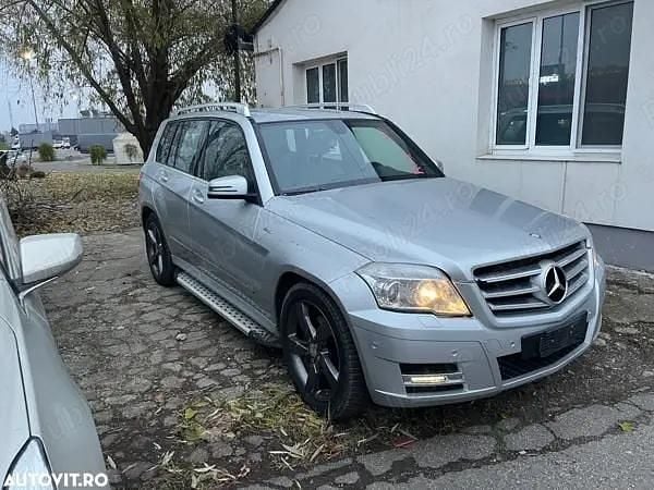 Argintiu Utilizat 2013 Mercedes GLK220 SUV | 12.999 EUR (Preț OK) - Imagine 1/4