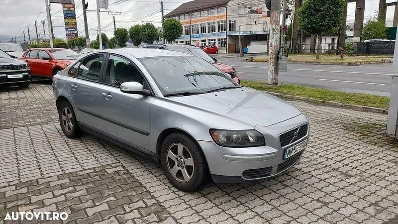 Gri Utilizat 2007 Volvo S40 Kinetic Berlinǎ | 1.990 EUR (Preț bun) - Imagine 1/4