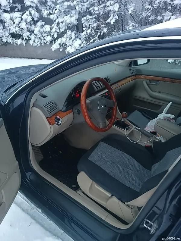 Utilizat 2003 Audi A4 Monovolum | 2.750 EUR (Puțin scump) - Imagine 1/4