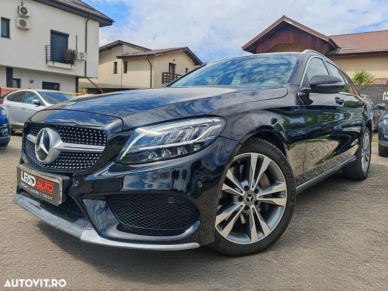 Negru Utilizat 2021 Mercedes C300e AMG line Break | 22.800 EUR - Imagine 1/4