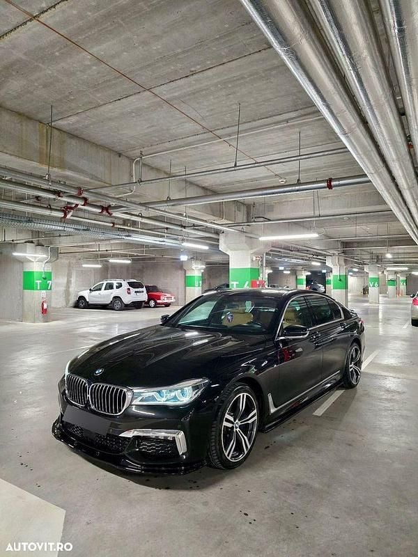 Culoarenegru Utilizat 2016 BMW 730 Berlinǎ | 32.000 EUR - Imagine 1/4
