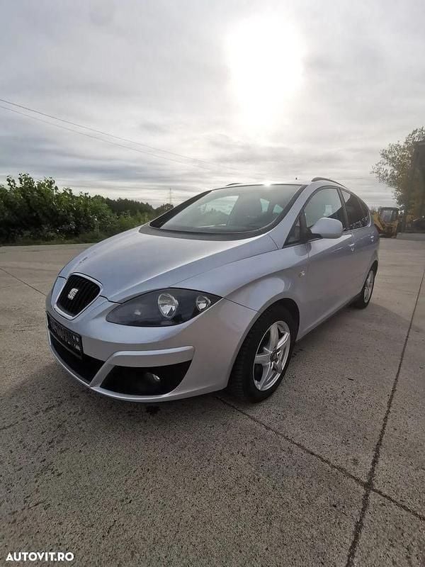 Culoaregri Utilizat 2009 Seat Altea XL Monovolum | 4.250 EUR (Preț OK) - Imagine 1/4