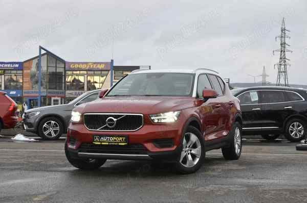Rosu Utilizat 2020 Volvo XC40 Momentum SUV | 23.990 EUR (Preț bun) - Imagine 1/4