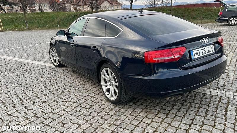 Second-hand Audi A5 S-Line 170 CP (125 kW) 2010 Culoarealbastru Coupe