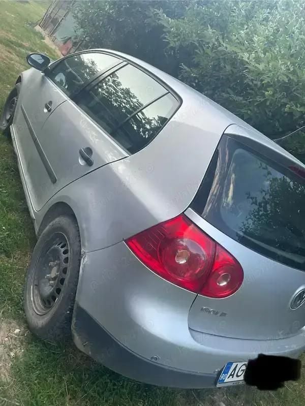 Utilizat 2007 VW Golf V Berlinǎ | 2.300 EUR (Preț bun) - Imagine 1/4