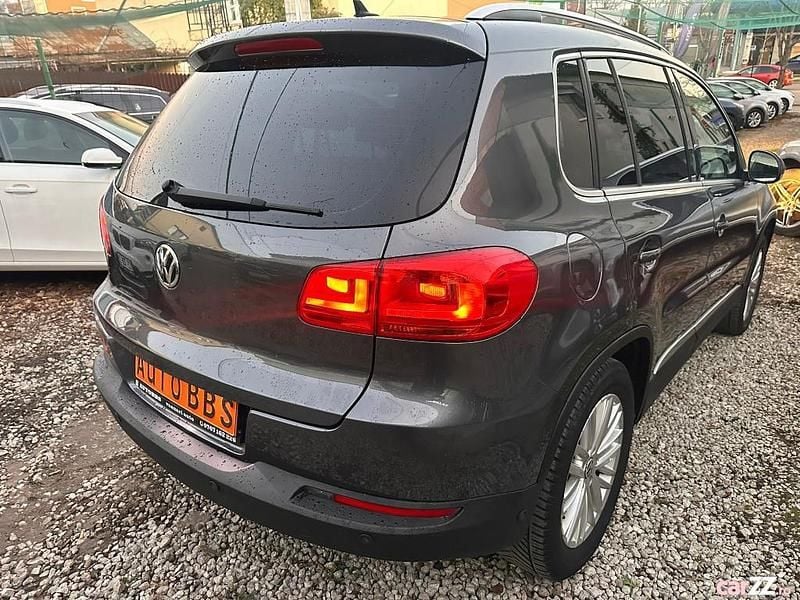 Gri Second-hand 2015 VW Tiguan SUV | 10.499 EUR (Super Preț) - Imagine 1/4