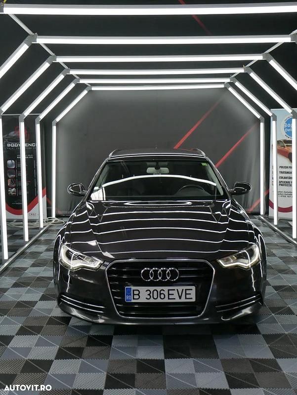 Culoarealbastru Utilizat 2012 Audi A6 Sport Break | 9.900 EUR (Puțin scump) - Imagine 1/4