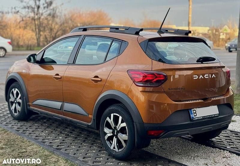 Second-hand Dacia Sandero Extreme 100 CP (73 kW) 2023 Portocaliu Hatchback