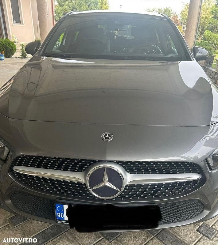 Culoaregri Utilizat 2019 Mercedes A180 | 17.300 EUR (Preț OK) - Imagine 1/4