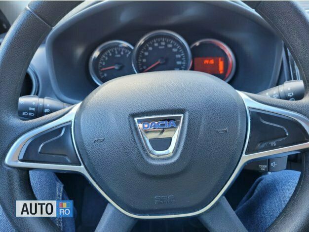 Albastru Utilizat 2018 Dacia Sandero Hatchback | 6.500 EUR (Preț OK) - Imagine 1/3
