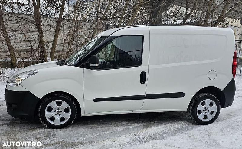 Second-hand Fiat Doblò Emotion 90 CP (66 kW) 2015 Culoarealb Monovolum