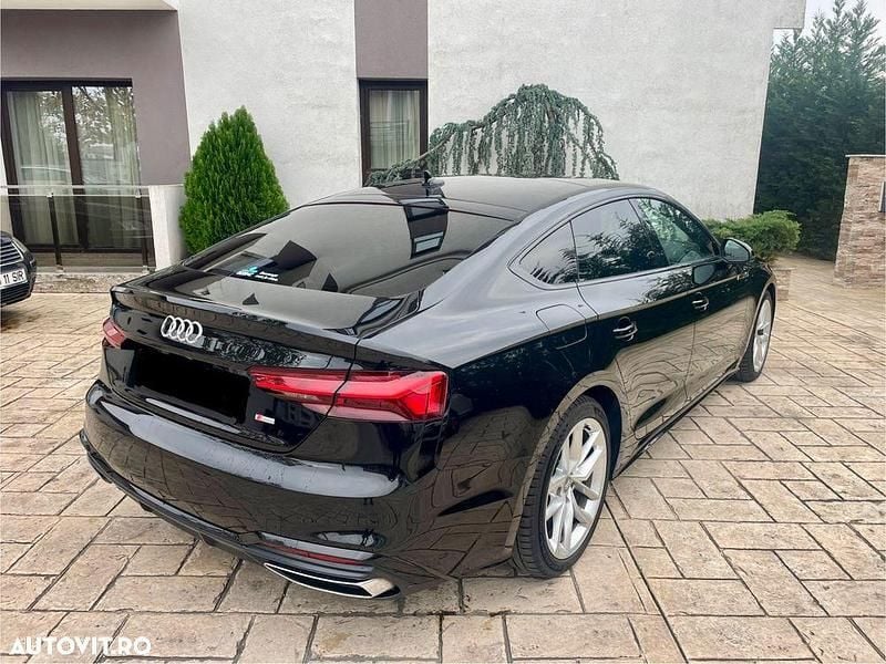 Second-hand Audi A5 S-Line 163 CP (119 kW) 2020 Culoarenegru Hatchback