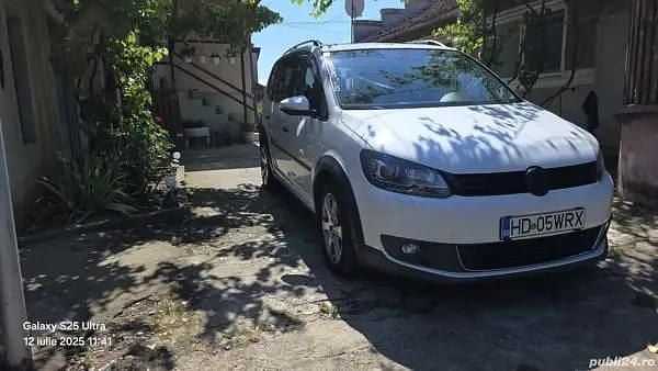 Utilizat 2013 VW Touran Cross Monovolum | 7.300 EUR - Imagine 1/4