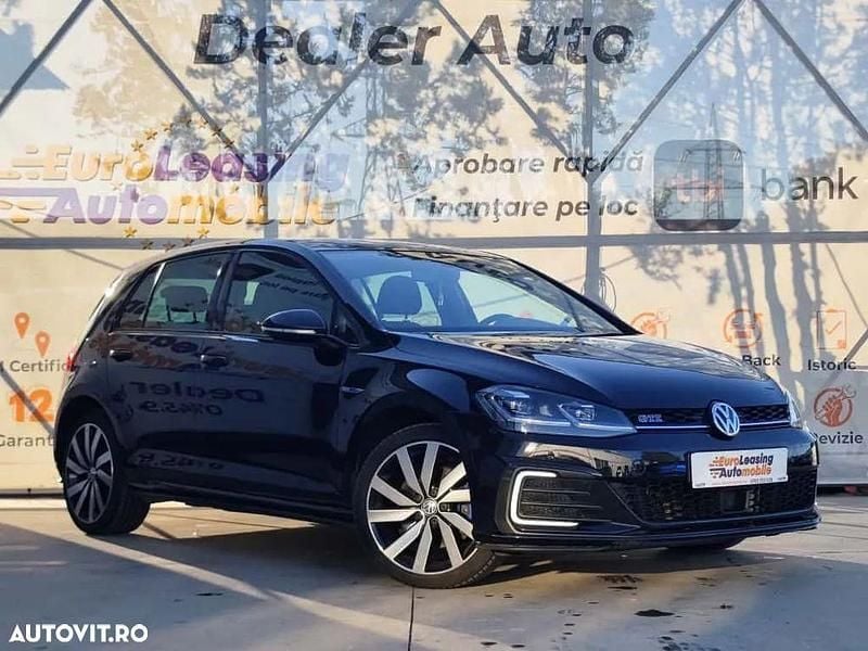 Culoarenegru Utilizat 2018 VW Golf VII GTE Hatchback | 14.790 EUR (Preț bun) - Imagine 1/4