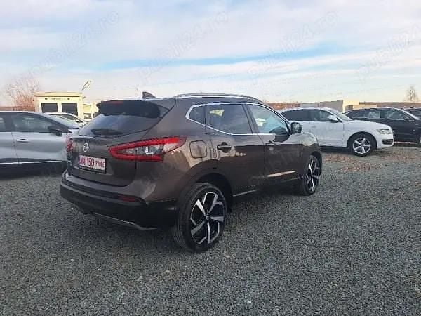 Second-hand Nissan Qashqai 131 CP (96 kW) 2018 Maro SUV
