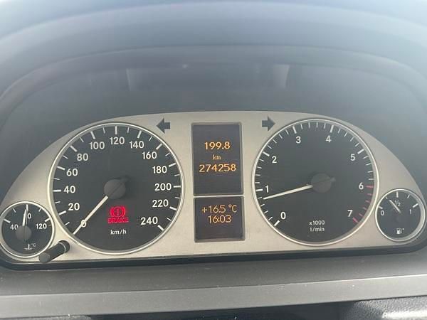 Utilizat 2005 Mercedes B150 Monovolum | 2.290 EUR - Imagine 1/4