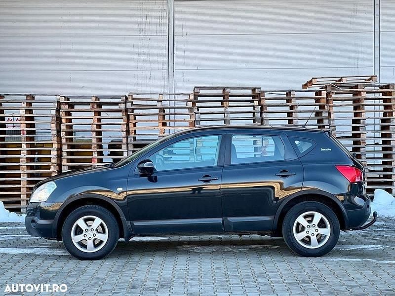 Second-hand Nissan Qashqai Visia 140 CP (102 kW) 2009 Culoarenegru SUV