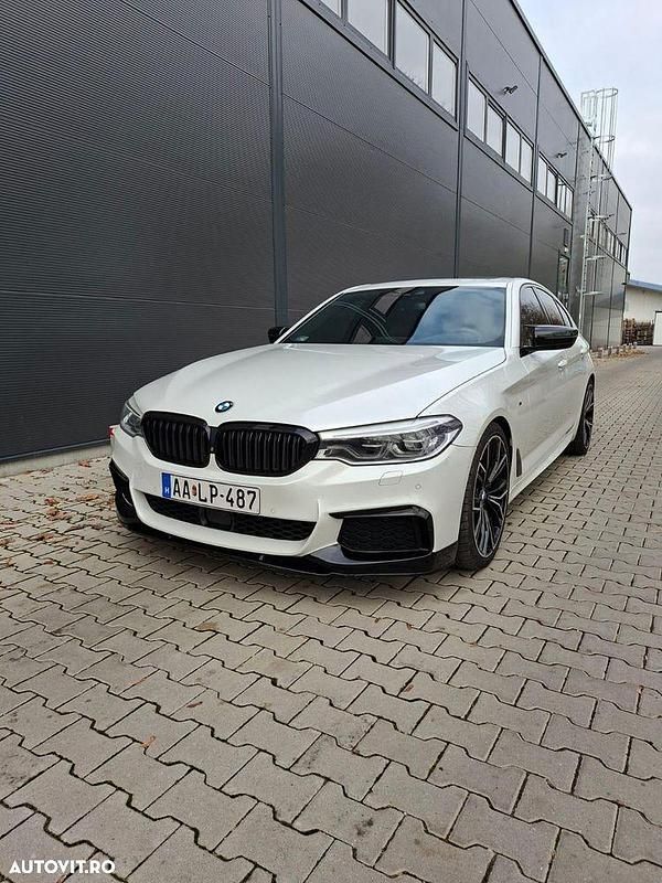 Second-hand BMW M550 Comfort Edition 400 CP (294 kW) 2018 Culoarealb Berlinǎ
