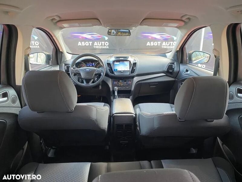 Second-hand Ford Kuga 176 CP (129 kW) 2017 Negru SUV