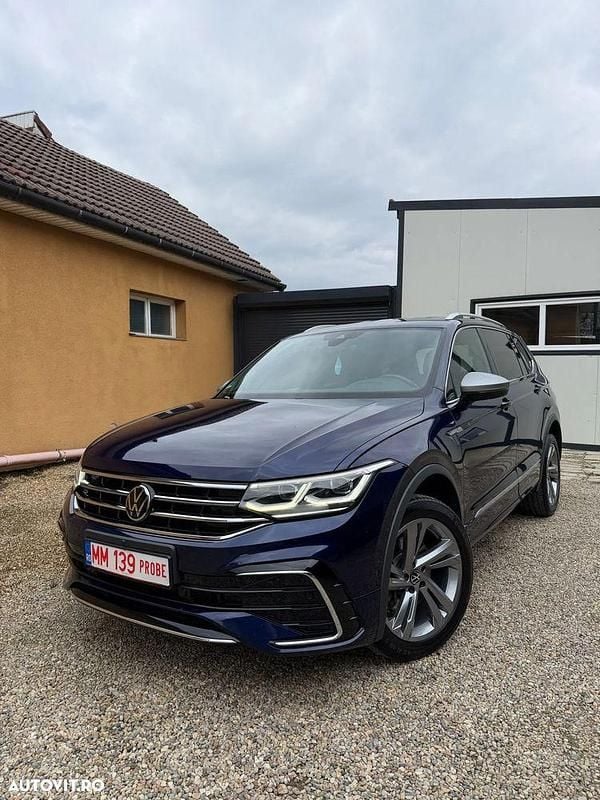 Second-hand VW Tiguan R-line 200 CP (147 kW) 2022 Culoarealbastru SUV