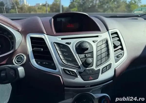 Second-hand Ford Fiesta Titanium 60 CP (44 kW) 2008 Hatchback